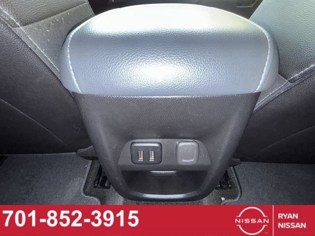Used 2017 Chevrolet Colorado Z71 AWD/4WD image 25
