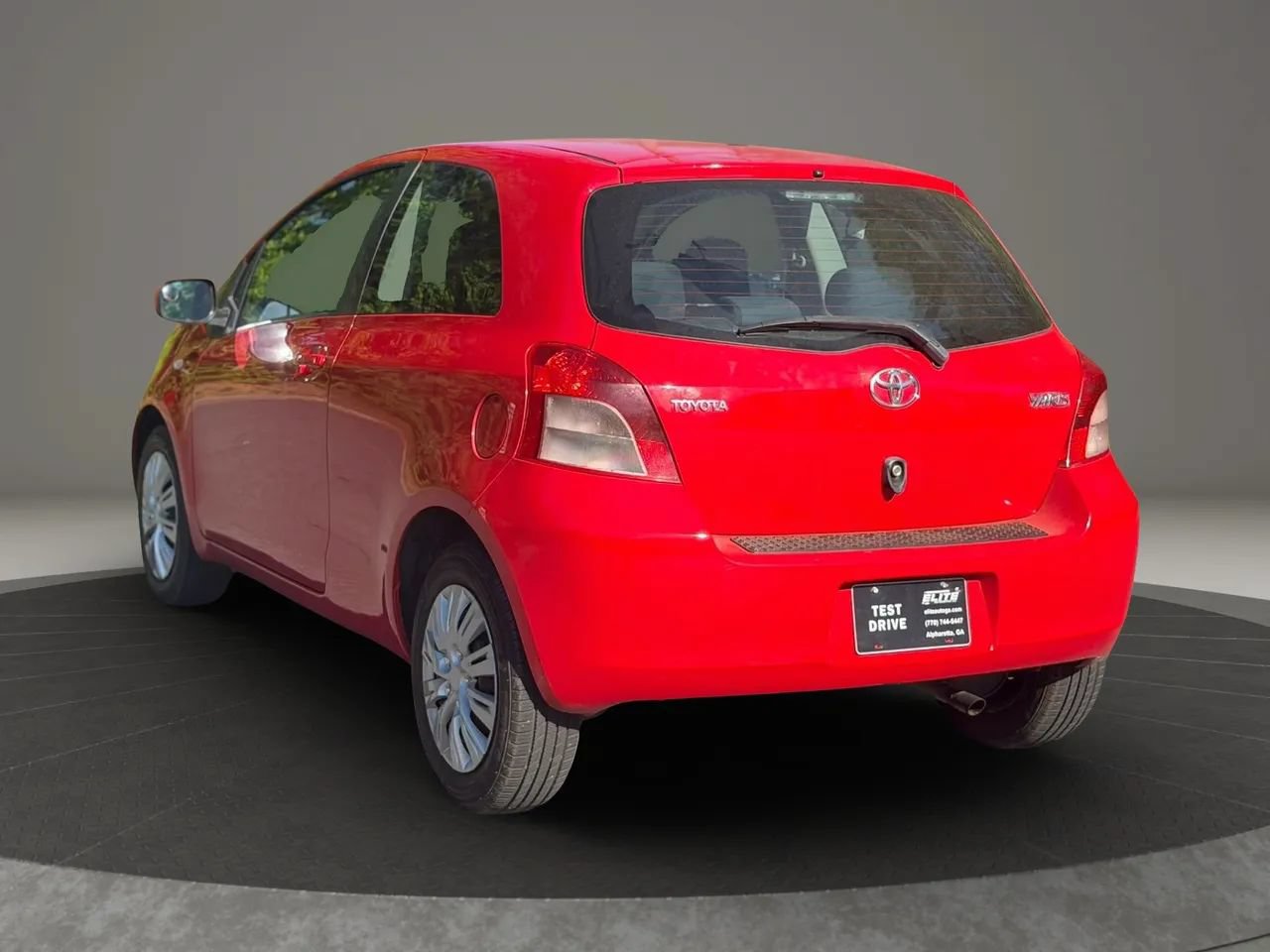 Used 2007 Toyota Yaris 2-Door Hatchback w/ Convenience Pkg FWD image 4