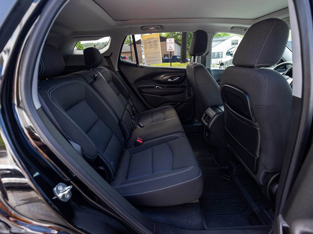 Used 2022 GMC Terrain SLE w/ Driver Convenience Package AWD/4WD image 28