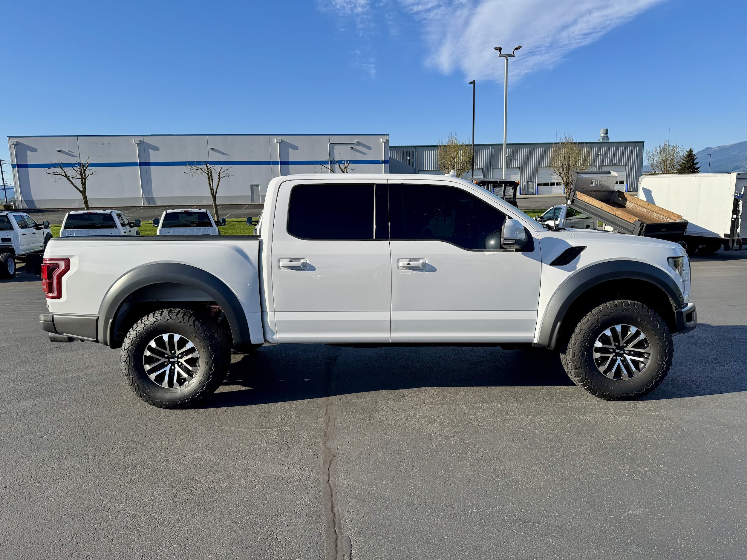 Used 2019 Ford F150 Raptor w/ Equipment Group 802A Luxury AWD/4WD image 3