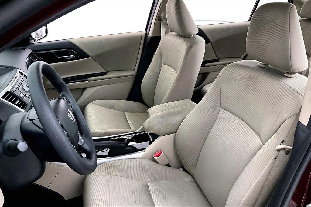 Used 2016 Honda Accord LX image 30