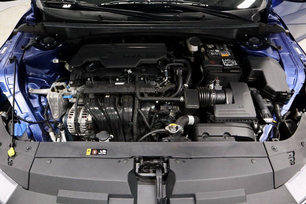 Used 2025 Kia K4 LXS image 16