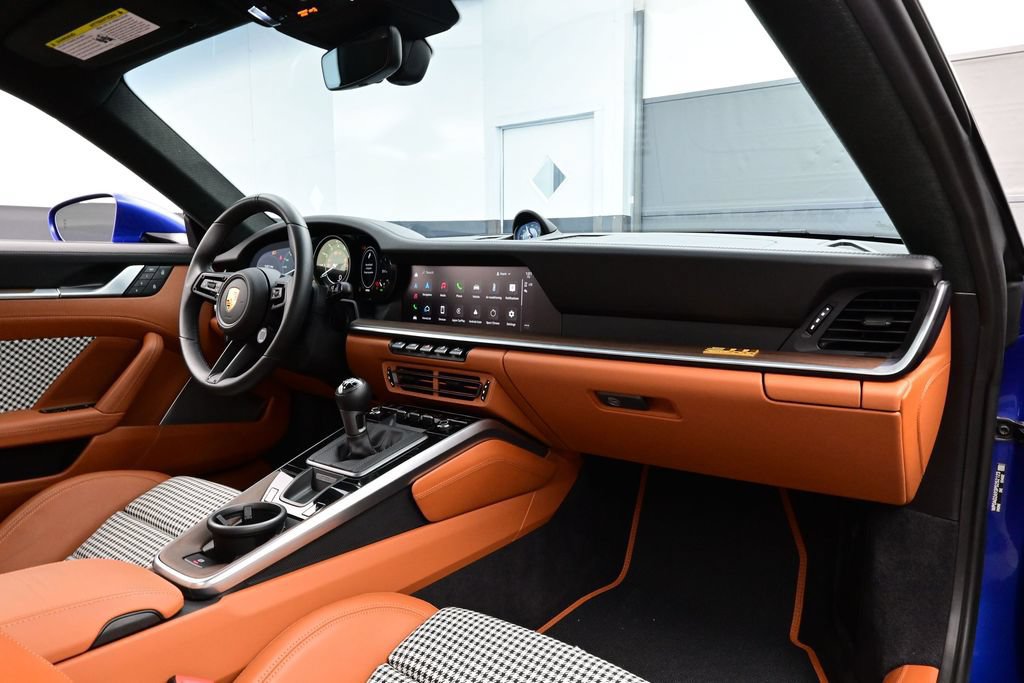 Used 2023 Porsche 911 Sport Classic RWD image 15