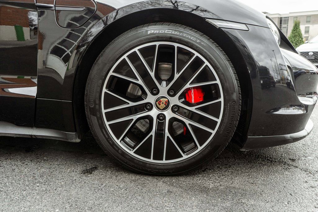 Used 2021 Porsche Taycan 4S image 4