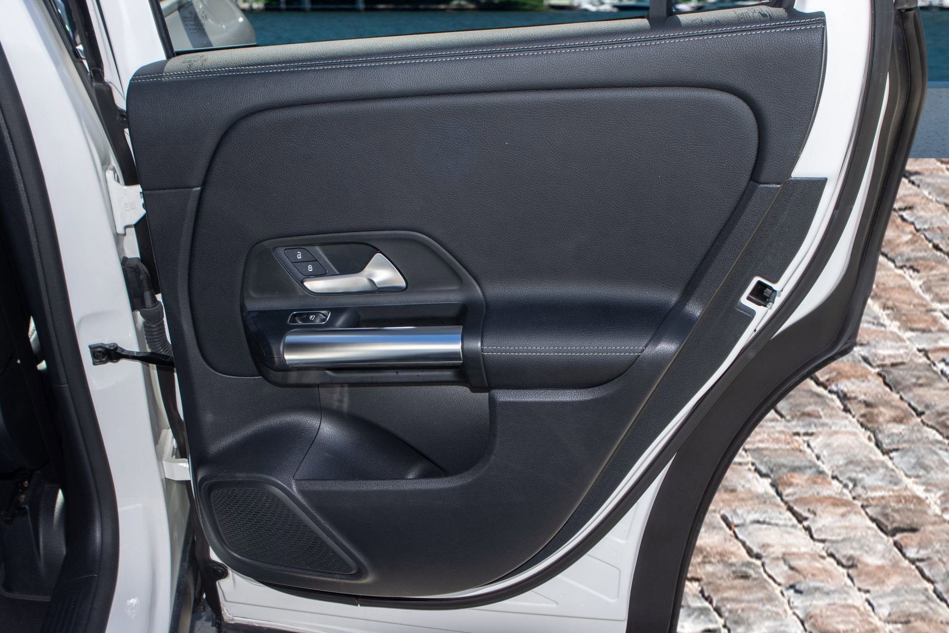 Used 2022 Mercedes-Benz GLA 250 w/ Premium Package Lite image 13