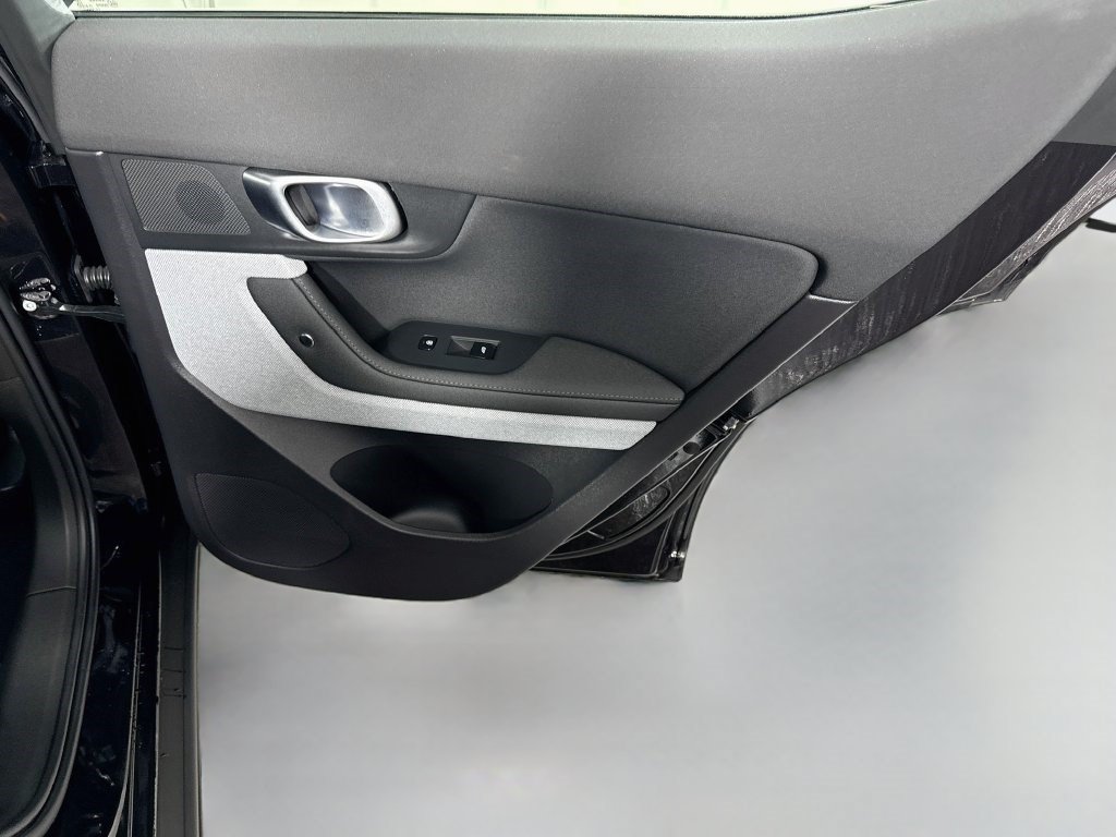 Used 2024 Polestar Polestar 2 AWD/4WD image 26