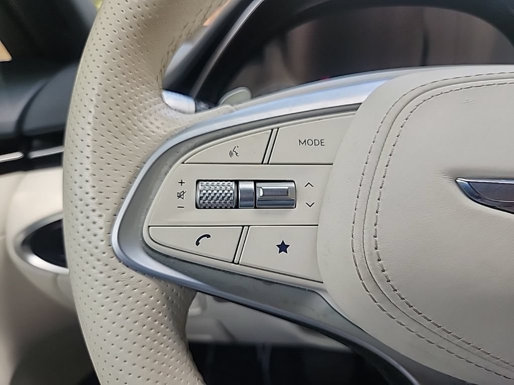 Used 2025 Genesis Electrified GV70 AWD/4WD image 9