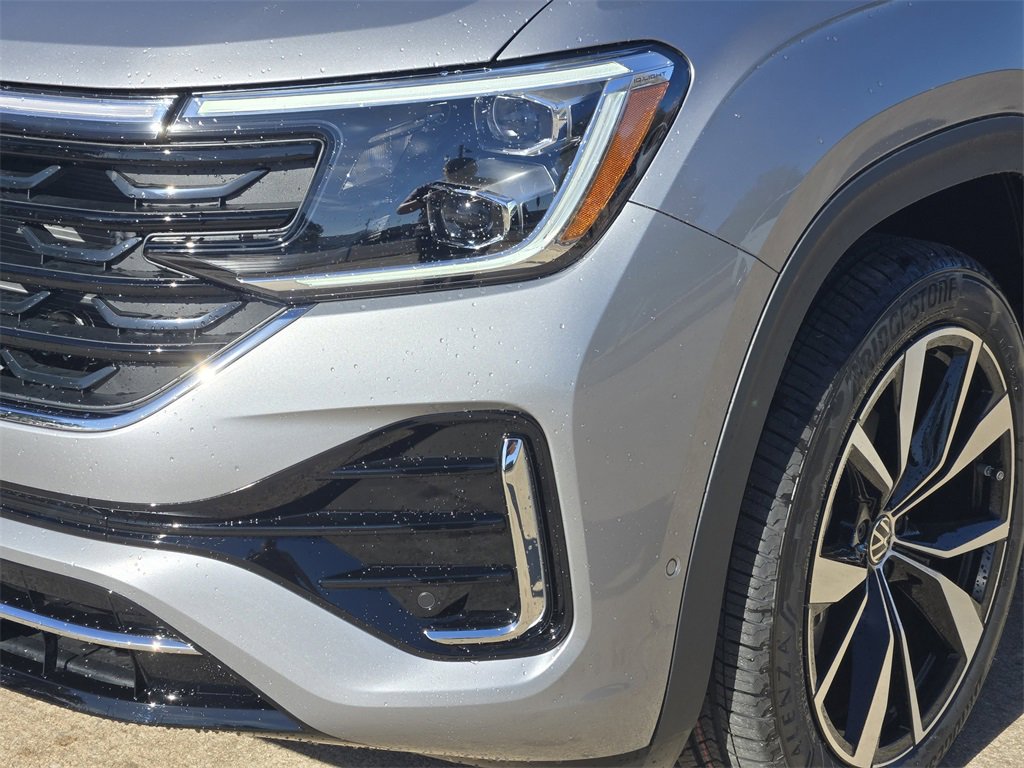 New 2026 Volkswagen Atlas Cross Sport SEL Premium R-Line image 6