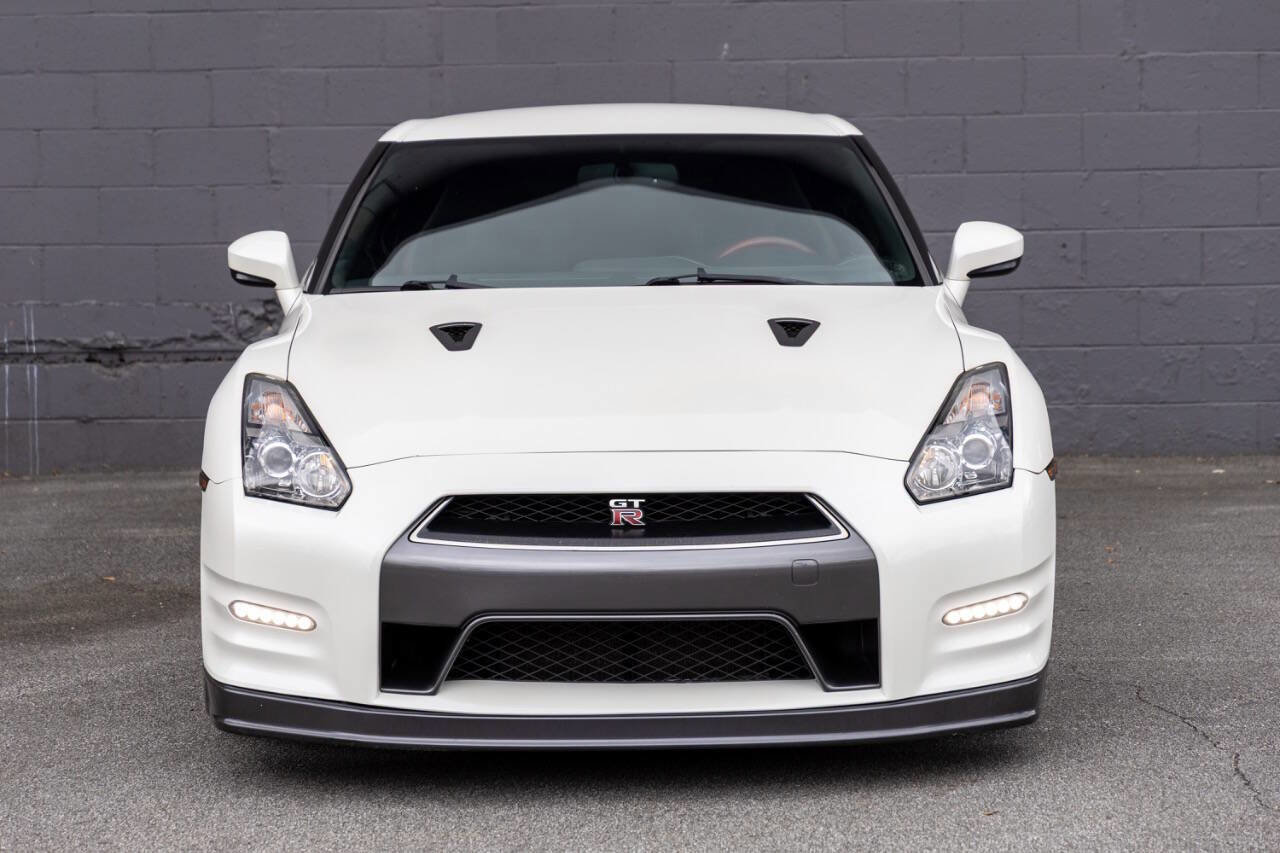 Used 2014 Nissan GT-R Black Edition AWD/4WD image 6
