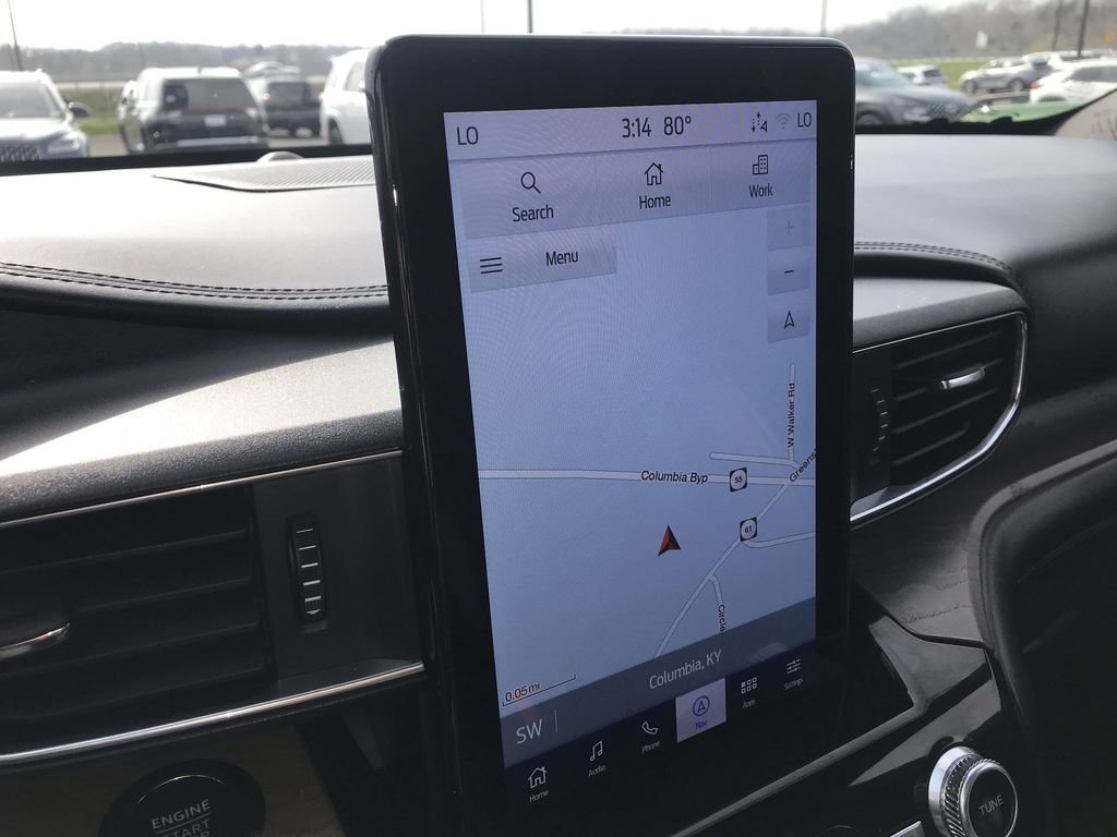 Used 2023 Ford Explorer Platinum w/ Technology Package image 18