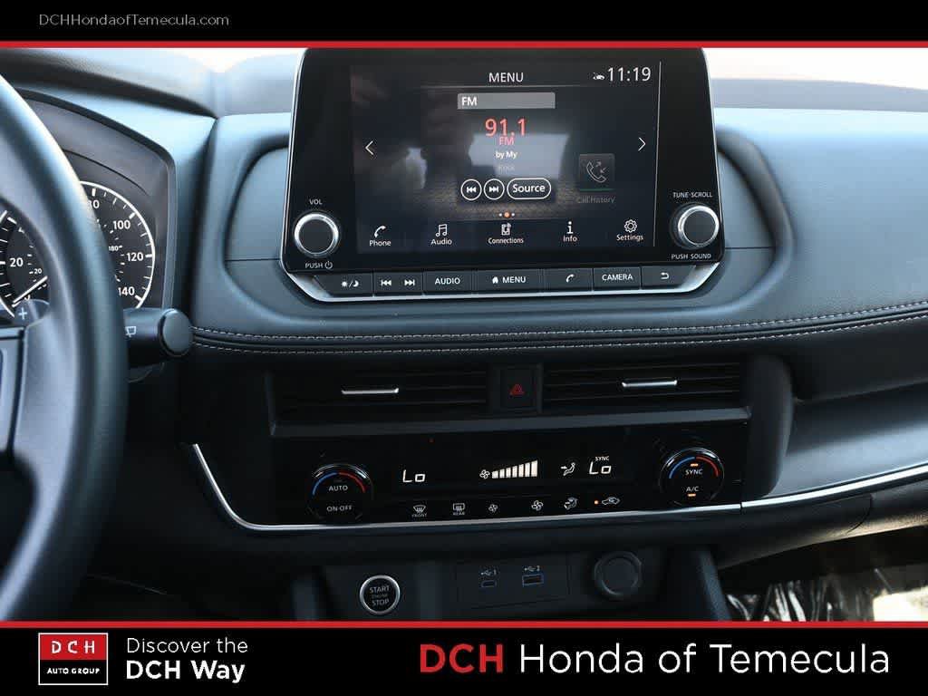 Used 2023 Nissan Rogue SV FWD image 12