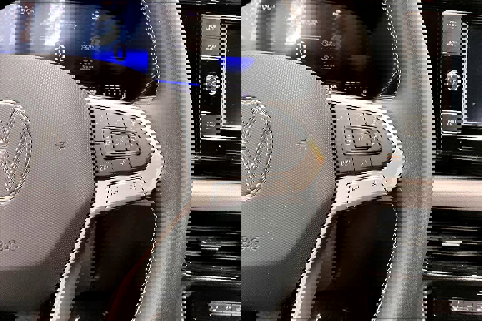 Used 2023 Volkswagen Taos S w/ Driver Assistance Package image 22