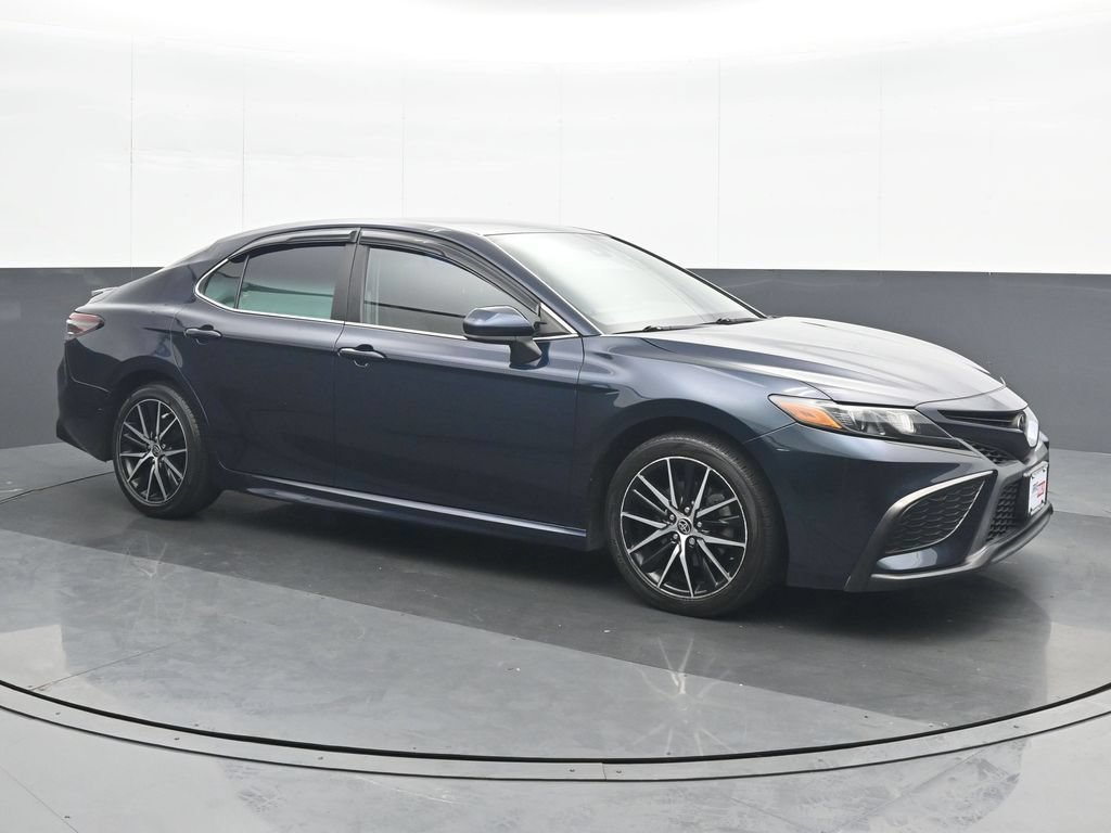Used 2021 Toyota Camry SE FWD image 8