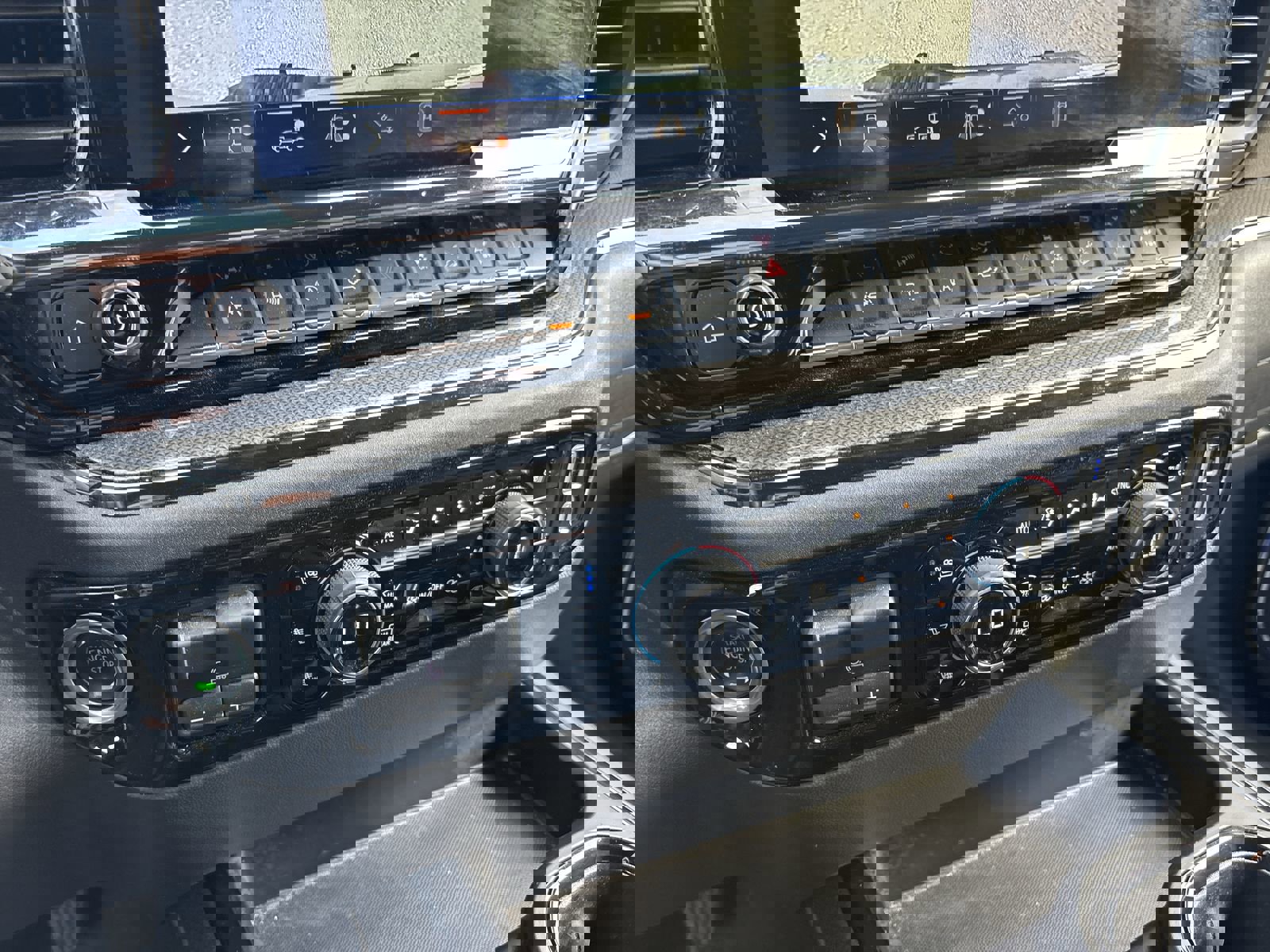 Used 2024 Chevrolet Silverado 1500 ZR2 w/ ZR2 Bison Edition image 21