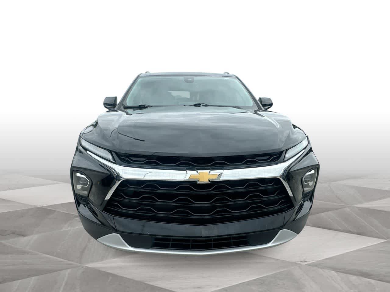 Used 2024 Chevrolet Blazer LT w/ Convenience Package AWD/4WD image 3