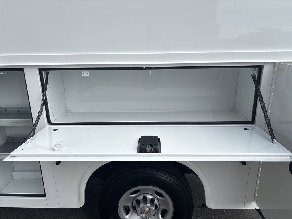 New 2025 Chevrolet Express 3500 w/ Power Convenience Package image 11