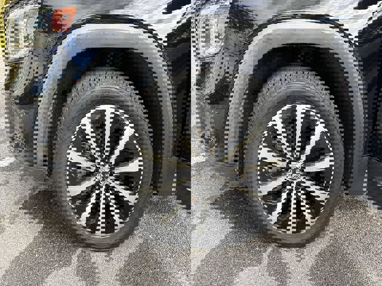 Used 2022 Mercedes-Benz GLB 250 image 26