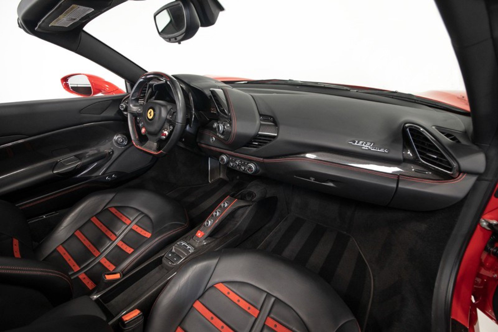 Used 2018 Ferrari 488 Spider image 55
