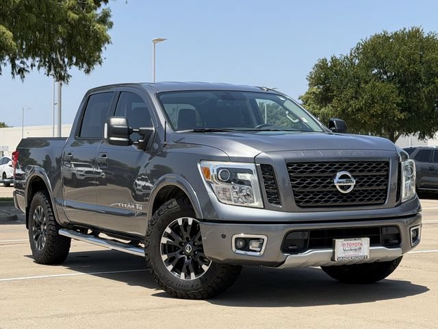 Used 2019 Nissan Titan PRO-4X w/ Pro-4x Convenience Package AWD/4WD image 2