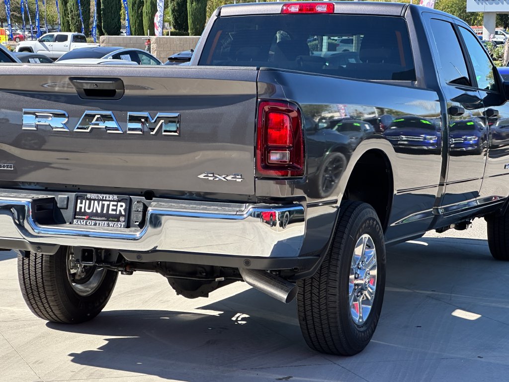 New 2026 RAM 2500 Big Horn AWD/4WD image 7