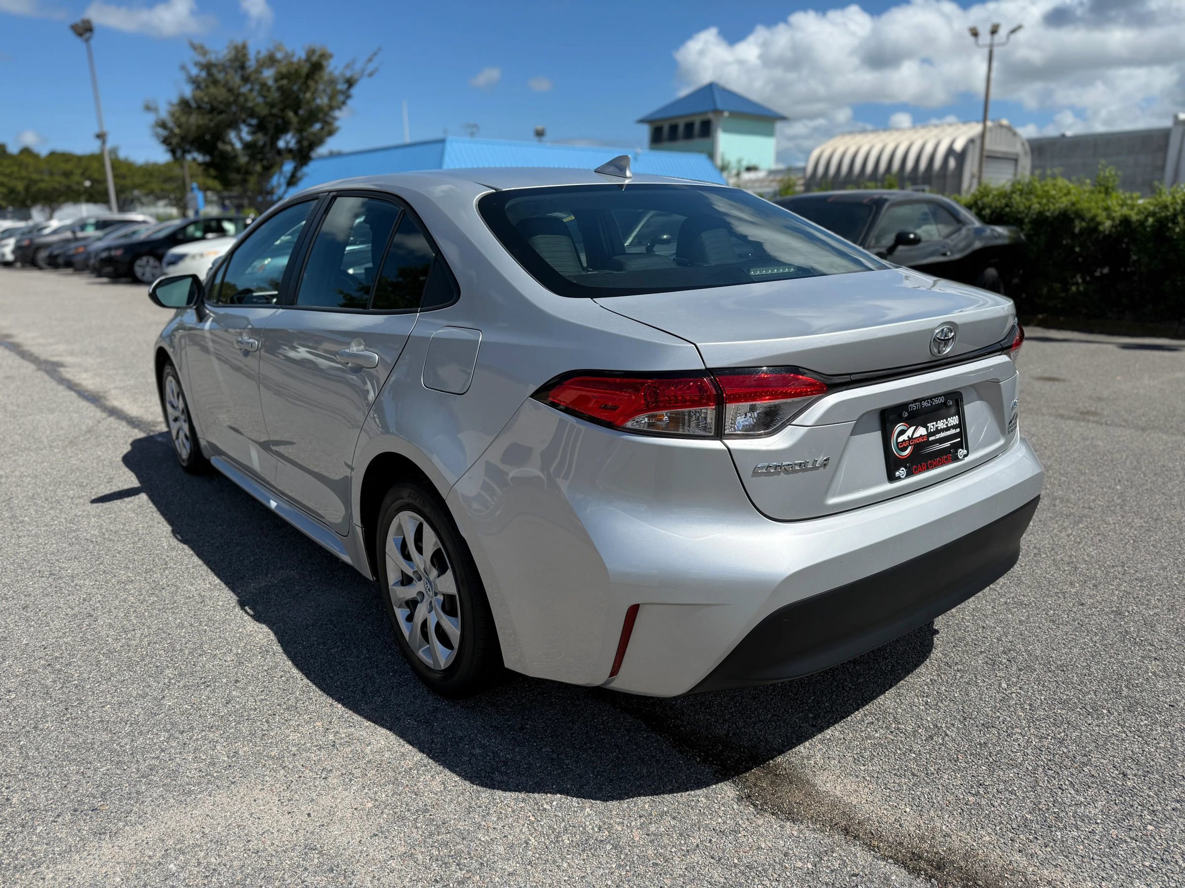 Used 2024 Toyota Corolla LE image 9