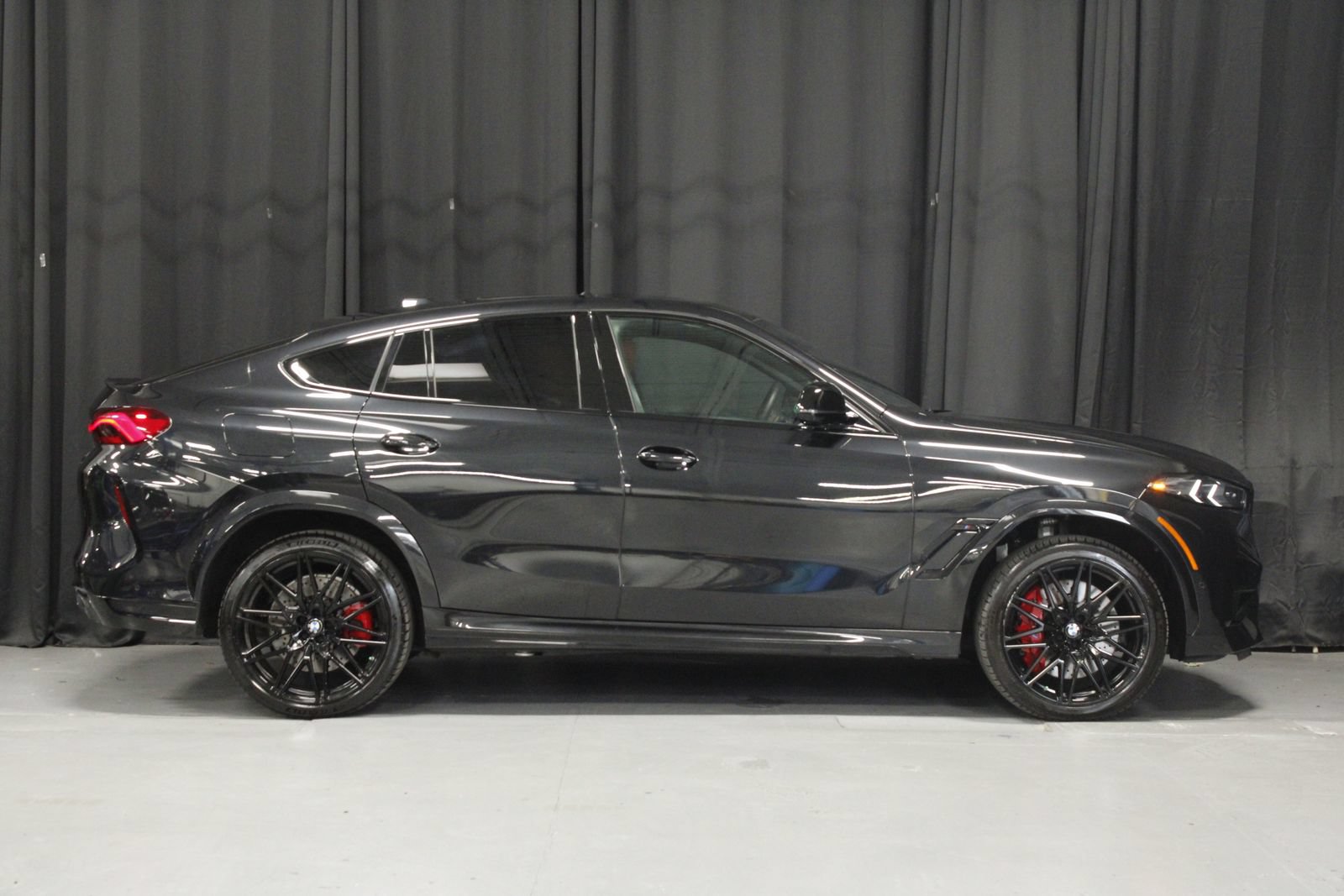 Used 2024 BMW X6 M Competition w/ Executive Package AWD/4WD image 6