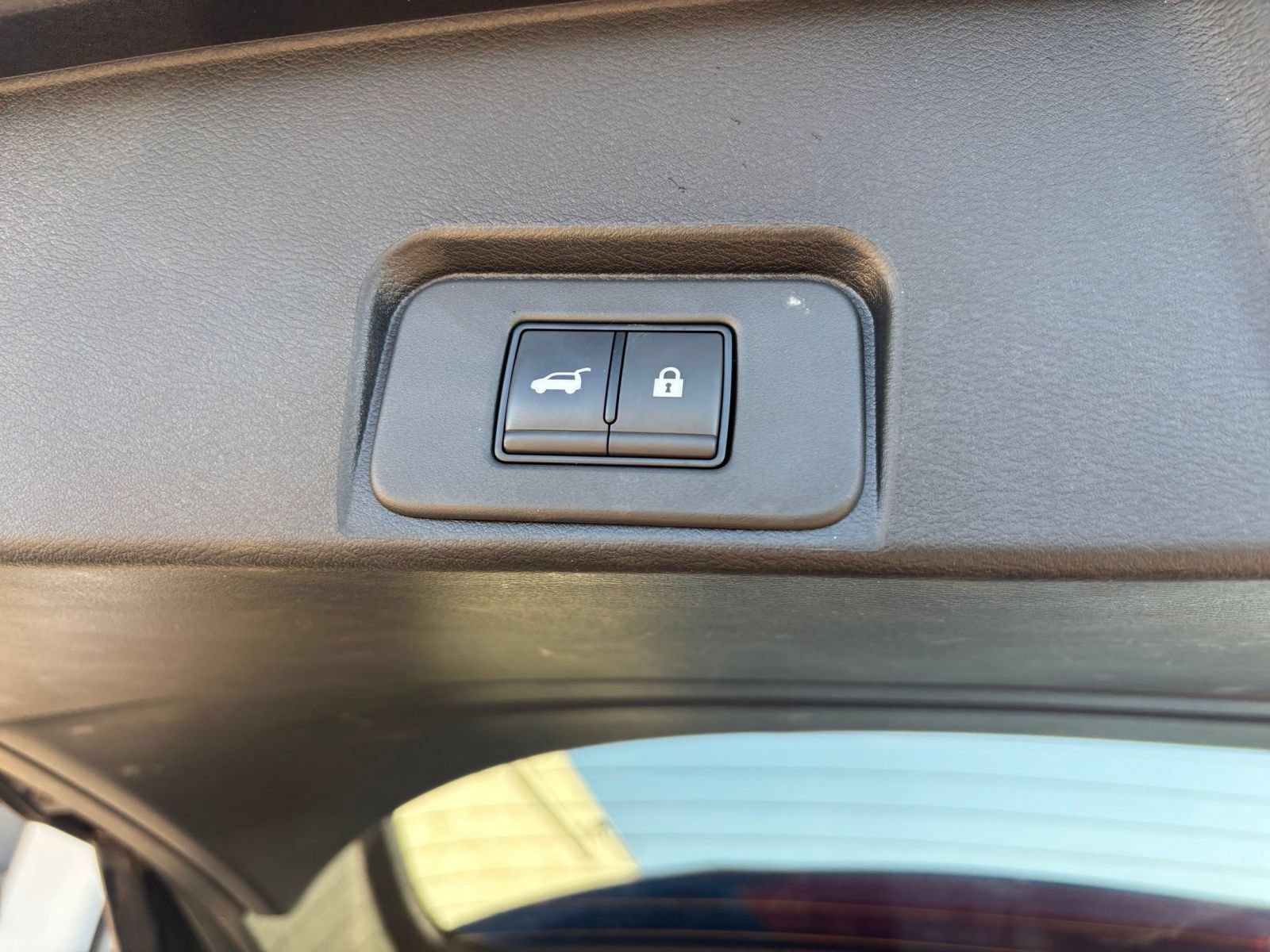 Used 2026 Nissan Rogue SV AWD/4WD image 22