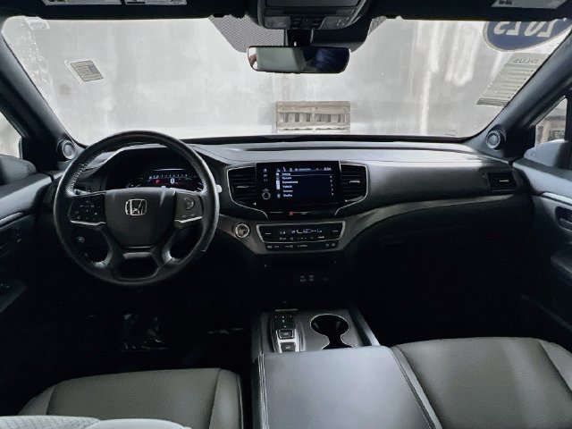 Used 2025 Honda Passport EX-L image 28