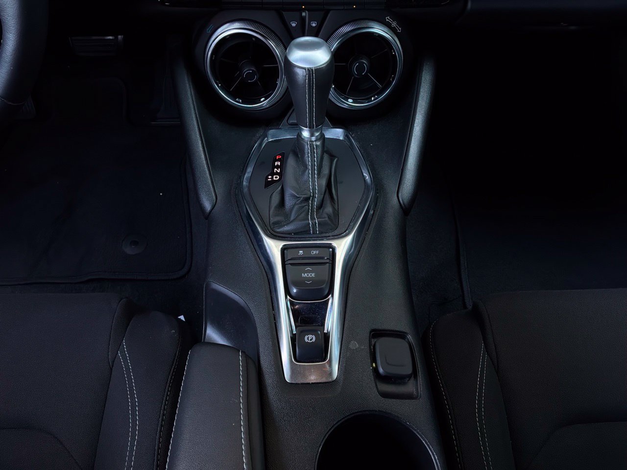 Used 2023 Chevrolet Camaro LT RWD image 16