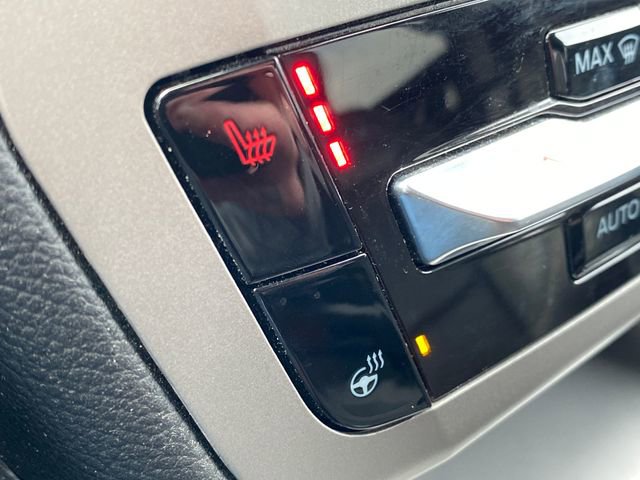 Used 2022 Ford Explorer XLT w/ Equipment Group 202A image 26