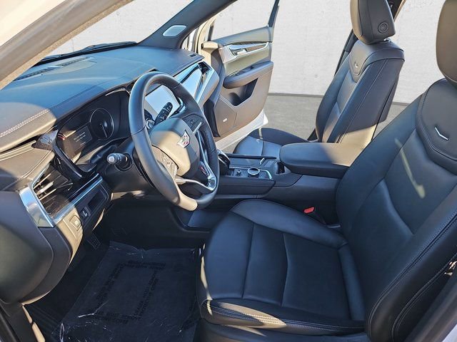 Used 2025 Cadillac XT6 Premium Luxury w/ LPO, Floor Liner Package image 17