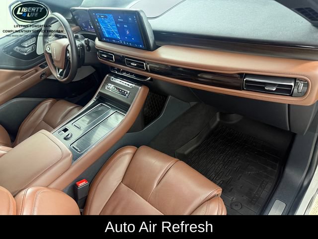 Used 2025 Lincoln Aviator Reserve w/ Equipment Group 201A AWD/4WD image 19
