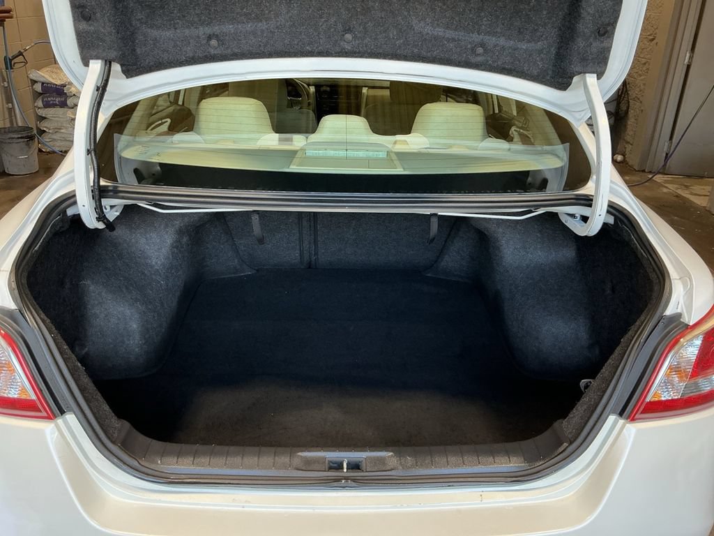 Used 2013 Nissan Altima 2.5 S FWD image 21