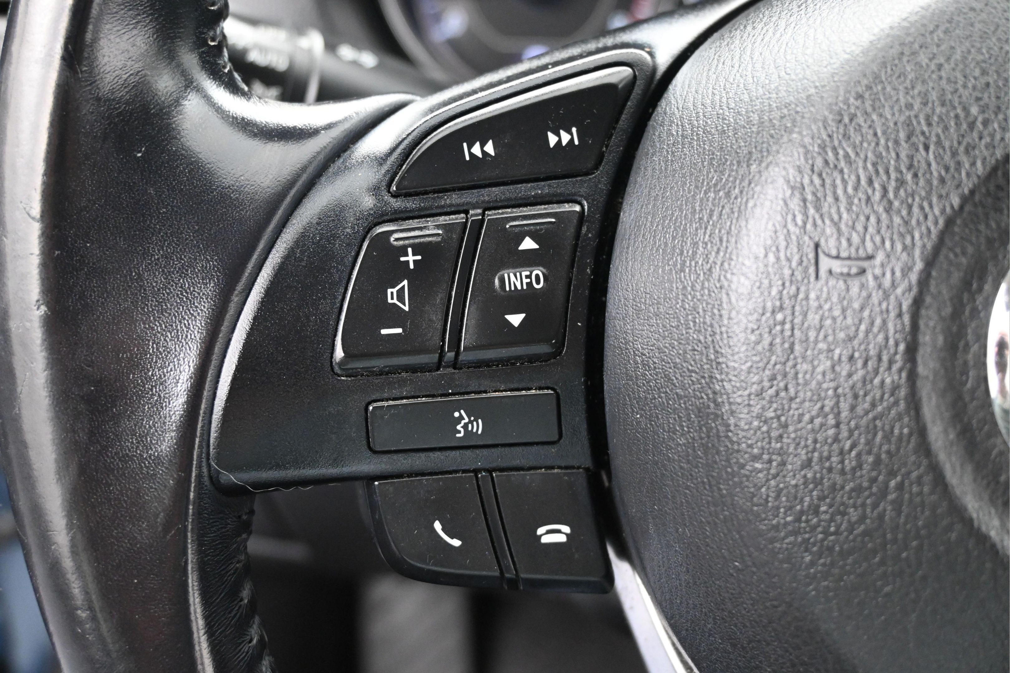 Used 2014 MAZDA MAZDA6 Touring w/ Touring Technology Package FWD image 14