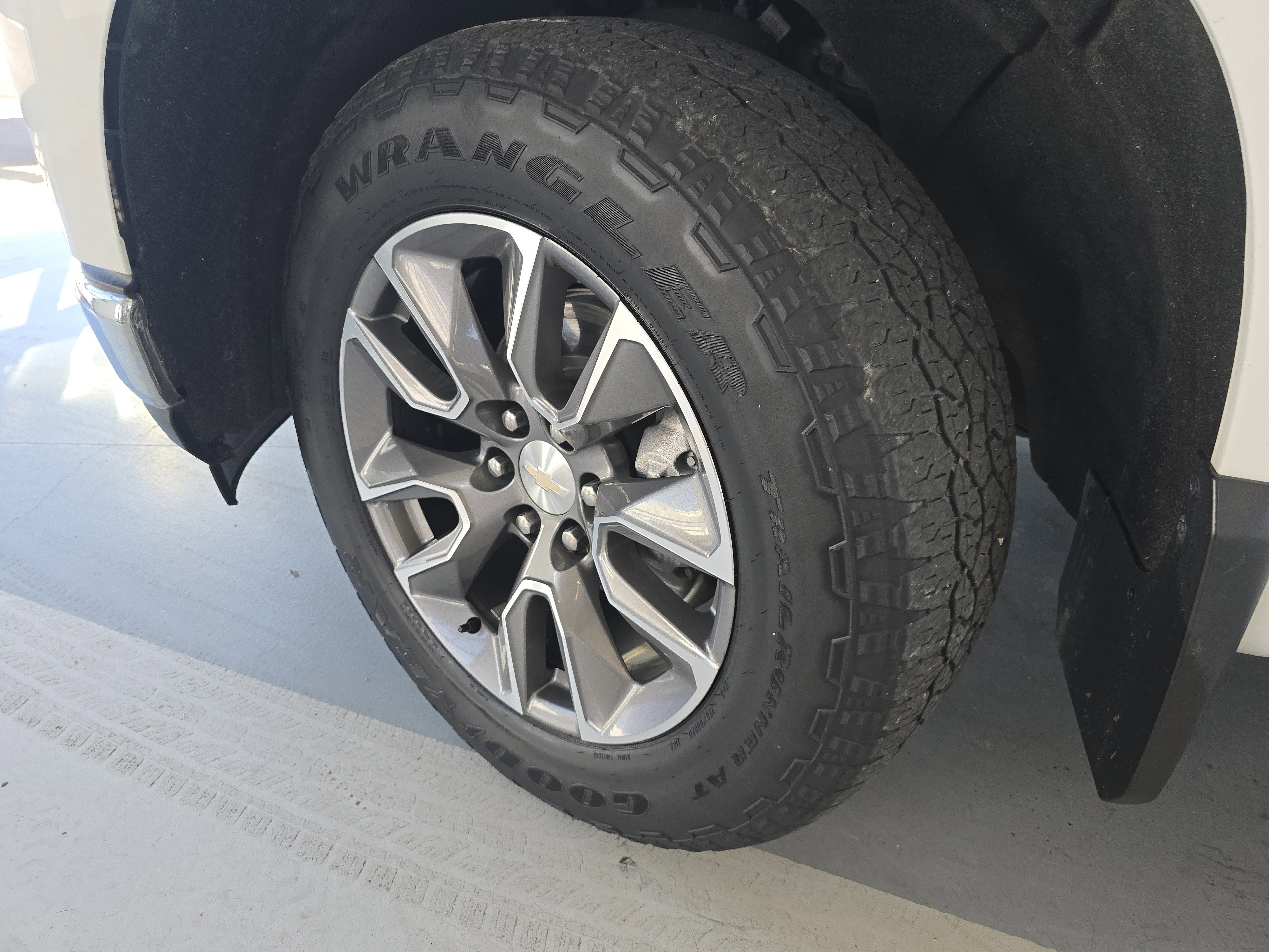 Used 2019 Chevrolet Silverado 1500 LT w/ All-Star Edition image 10