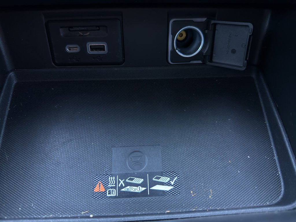 Used 2021 Chevrolet Tahoe RST w/ Luxury Package image 42