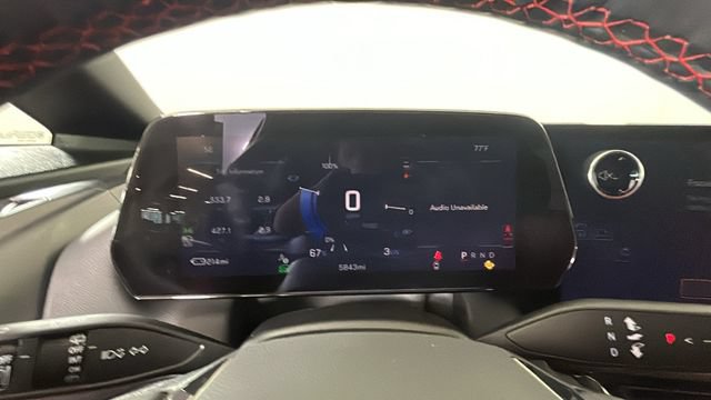 Used 2025 Chevrolet Equinox EV RS FWD image 17