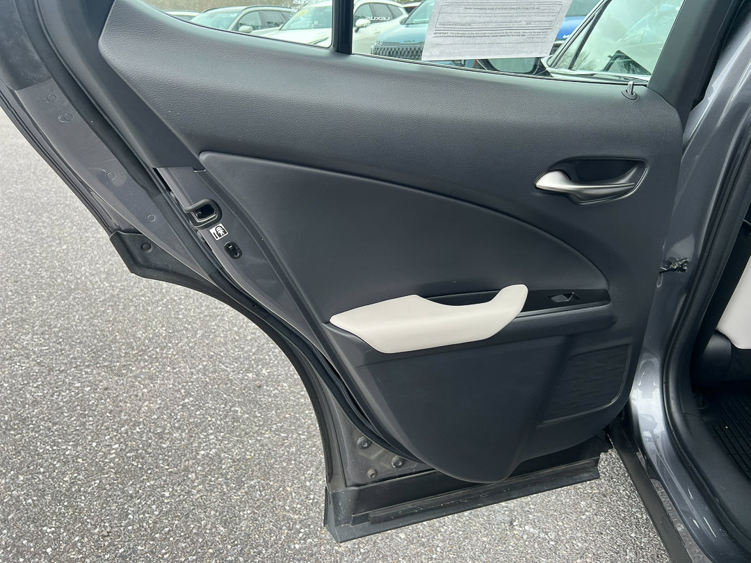 Used 2020 Lexus UX 250h w/ Premium Package image 25