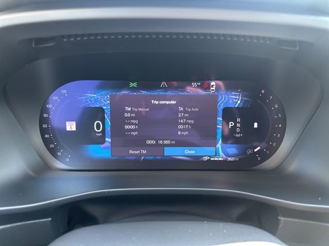 Certified 2023 Volvo XC40 B5 Ultimate w/ Climate Package image 25