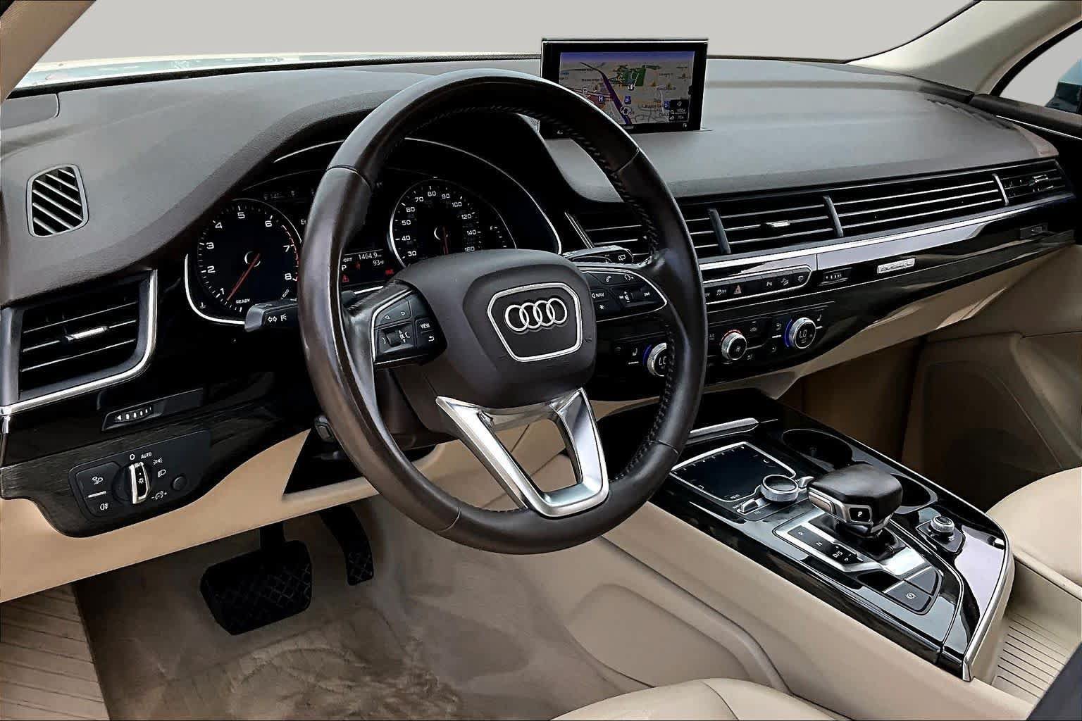 Used 2018 Audi Q7 3.0T Premium AWD/4WD image 18