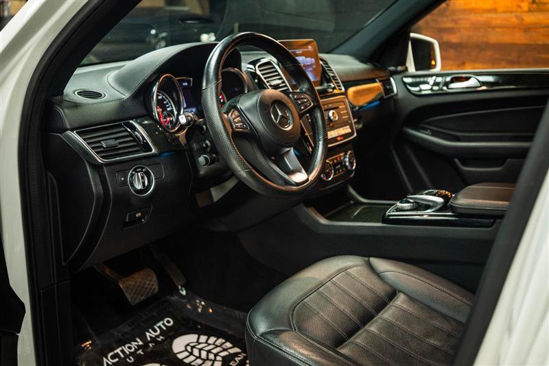 Used 2019 Mercedes-Benz GLS 450 4MATIC w/ Premium 1 Package image 9