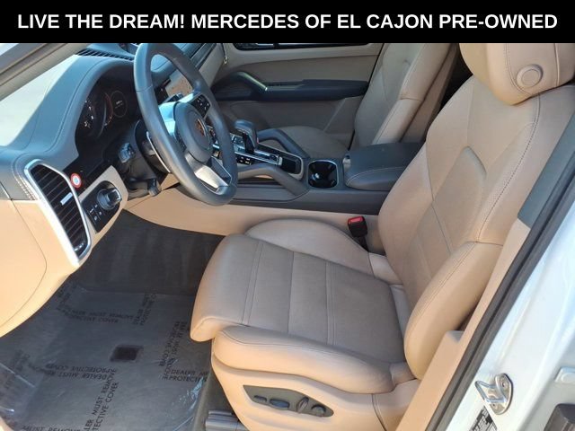 Used 2022 Porsche Cayenne Platinum Edition AWD/4WD image 15