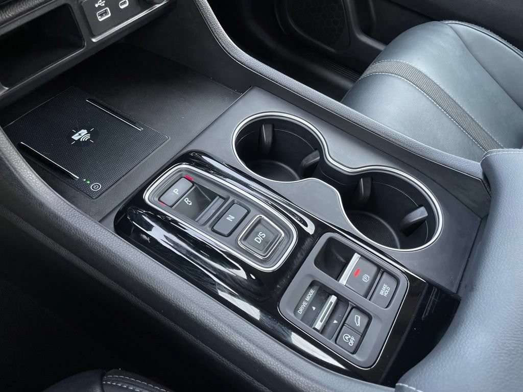 Certified 2025 Honda Pilot Touring image 20
