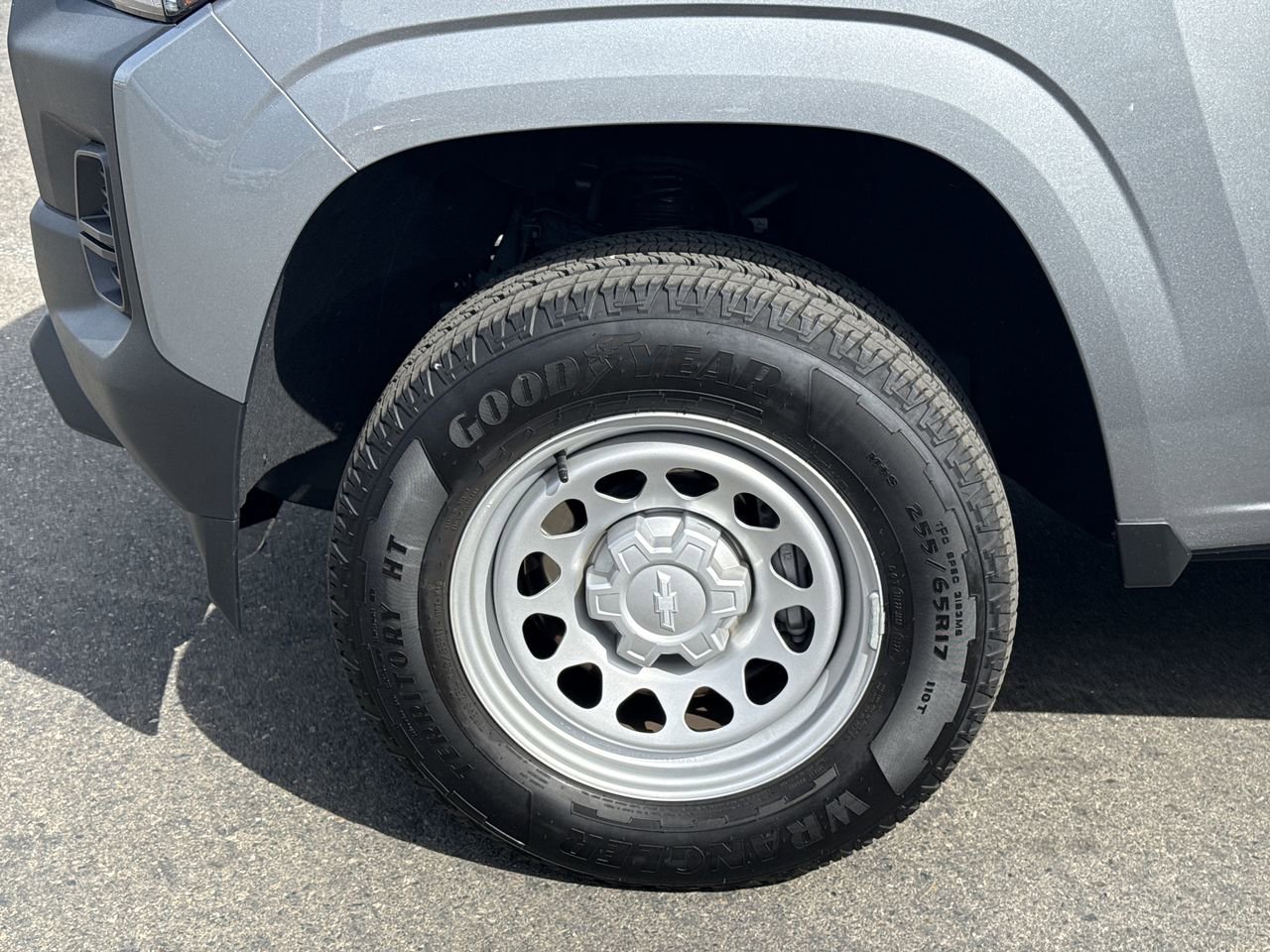 Used 2024 Chevrolet Colorado W/T RWD image 29