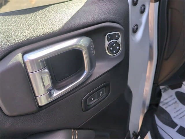 Used 2024 Jeep Wrangler Sahara w/ Safety Group image 16