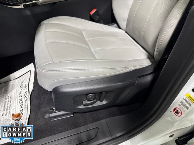 Used 2024 Land Rover Range Rover Evoque S AWD/4WD image 17