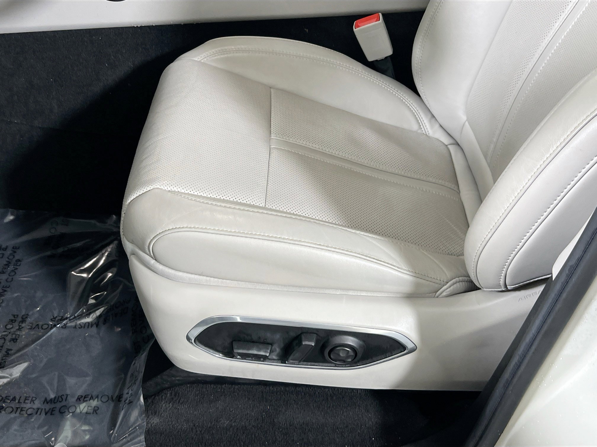 Used 2022 Jeep Wagoneer Series III w/ Flexible Seating Group image 19