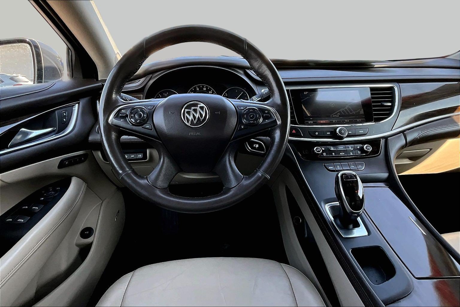 Used 2017 Buick LaCrosse Premium w/ Dynamic Driver Package FWD image 5