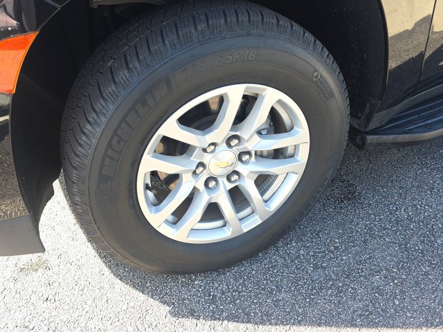 Used 2021 Chevrolet Suburban LT AWD/4WD image 6