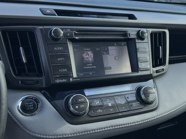 Used 2015 Toyota RAV4 Limited image 22